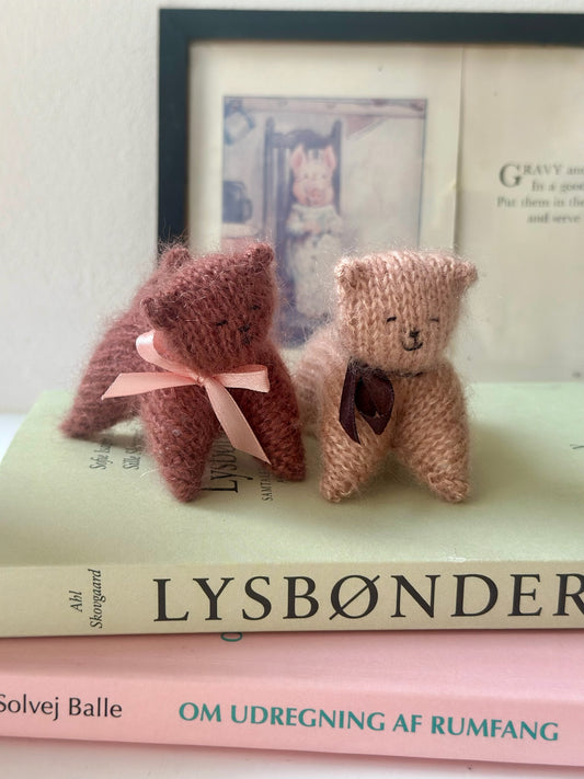 Håndstrikket kat i mohair